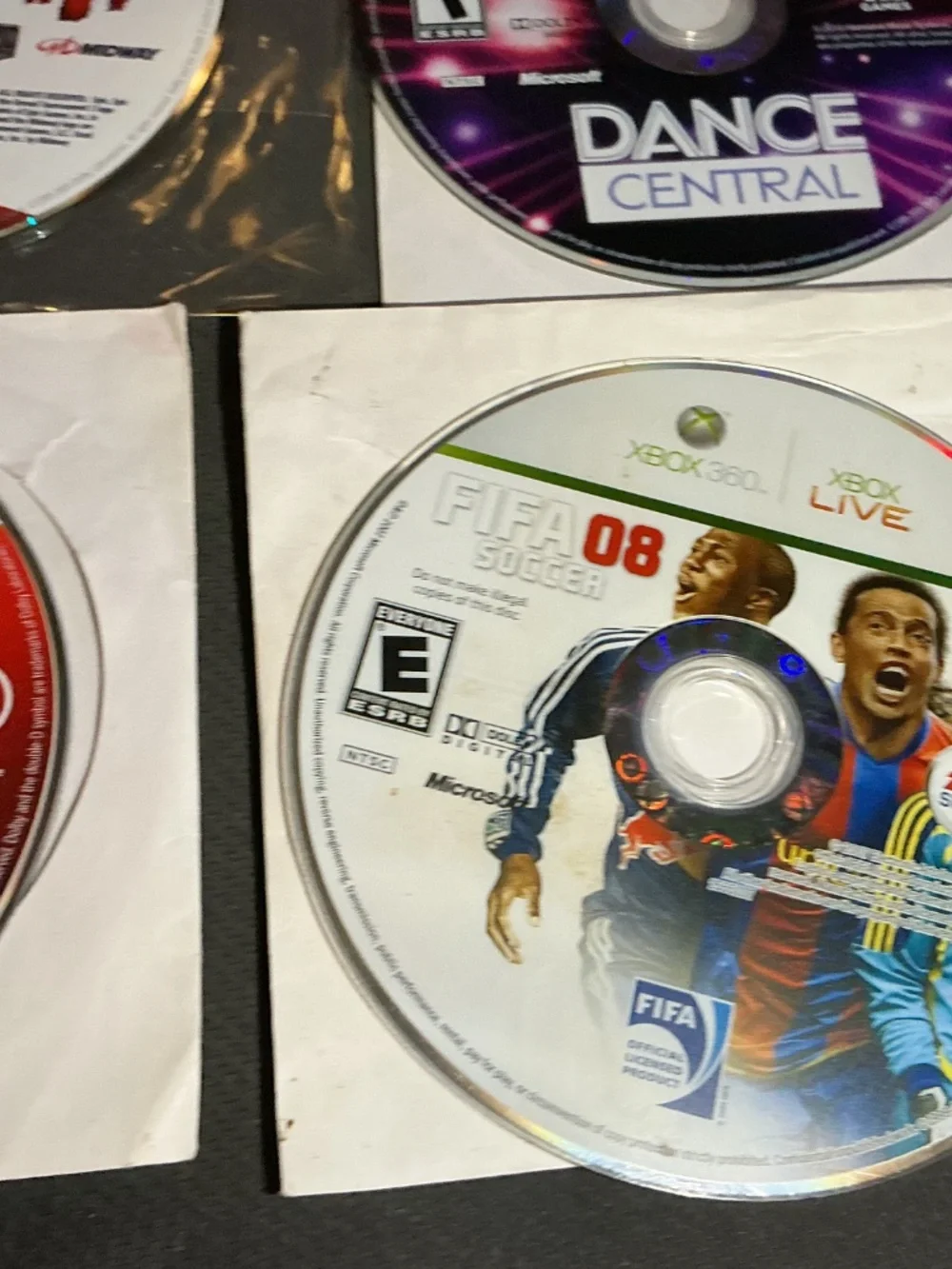Need For Speed hot pursuit&FIFA 08&Dance Central&Unreal Tournament 3  Xbox 360